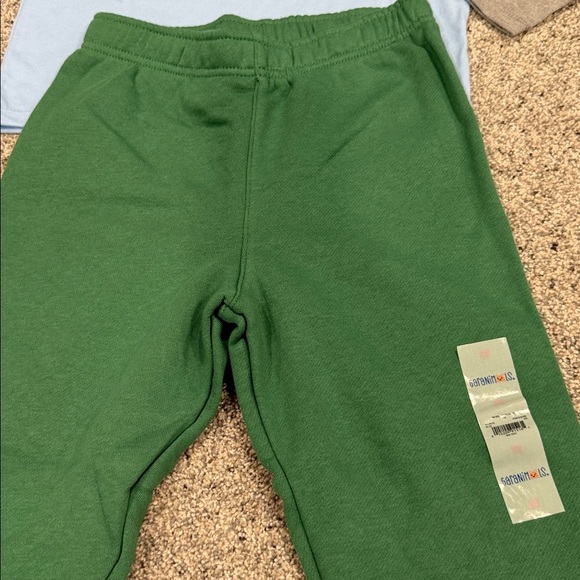 2 Set of pants and shorts - Picture 3 of 15